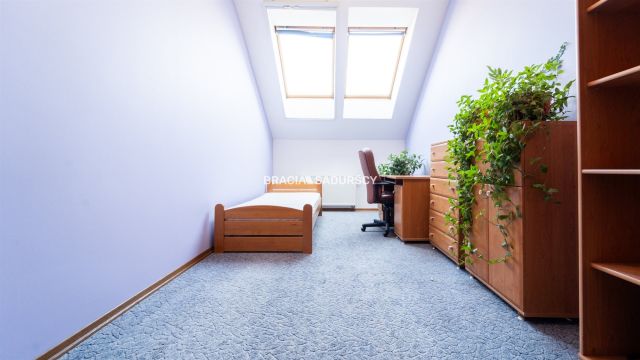 dom szeregowy, 5 pokoi Kraków Zwierzyniec, ul. Brzegowa. Zdjęcie 15