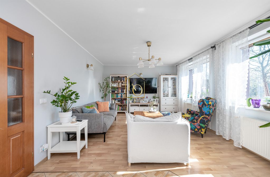 dom wolnostojący, 6 pokoi Michałowice. Zdjęcie 1