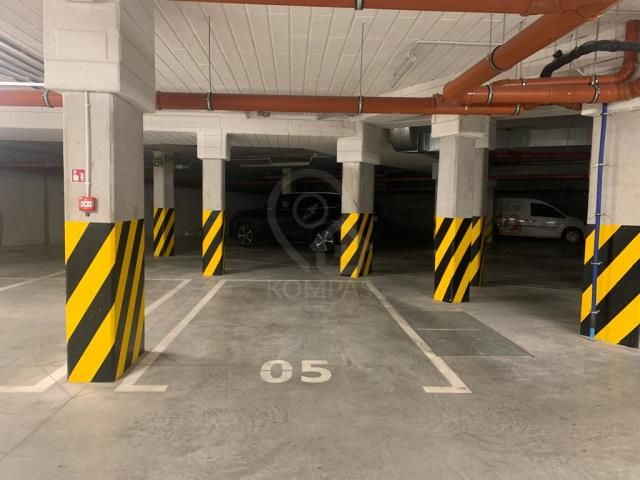 Garaż/miejsce parkingowe Wrocław Krzyki, ul. Dyrekcyjna. Zdjęcie 1