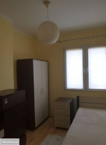 Pokój Wrocław Krzyki, pl. Powstańców Śląskich. Zdjęcie 1