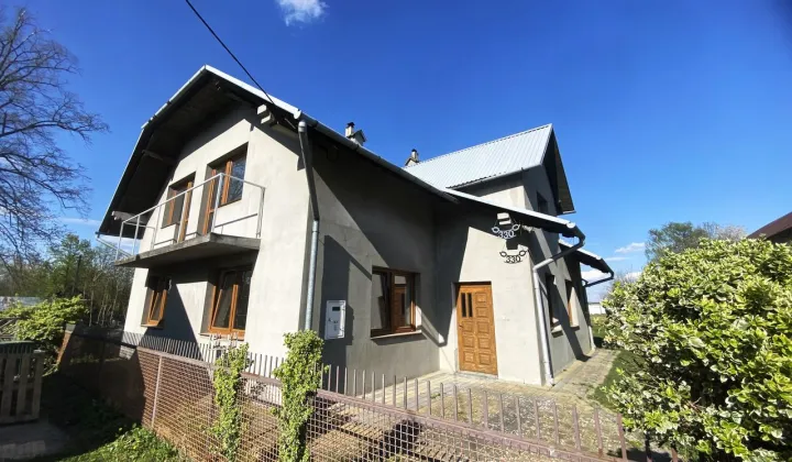 dom wolnostojący, 5 pokoi Medynia Głogowska