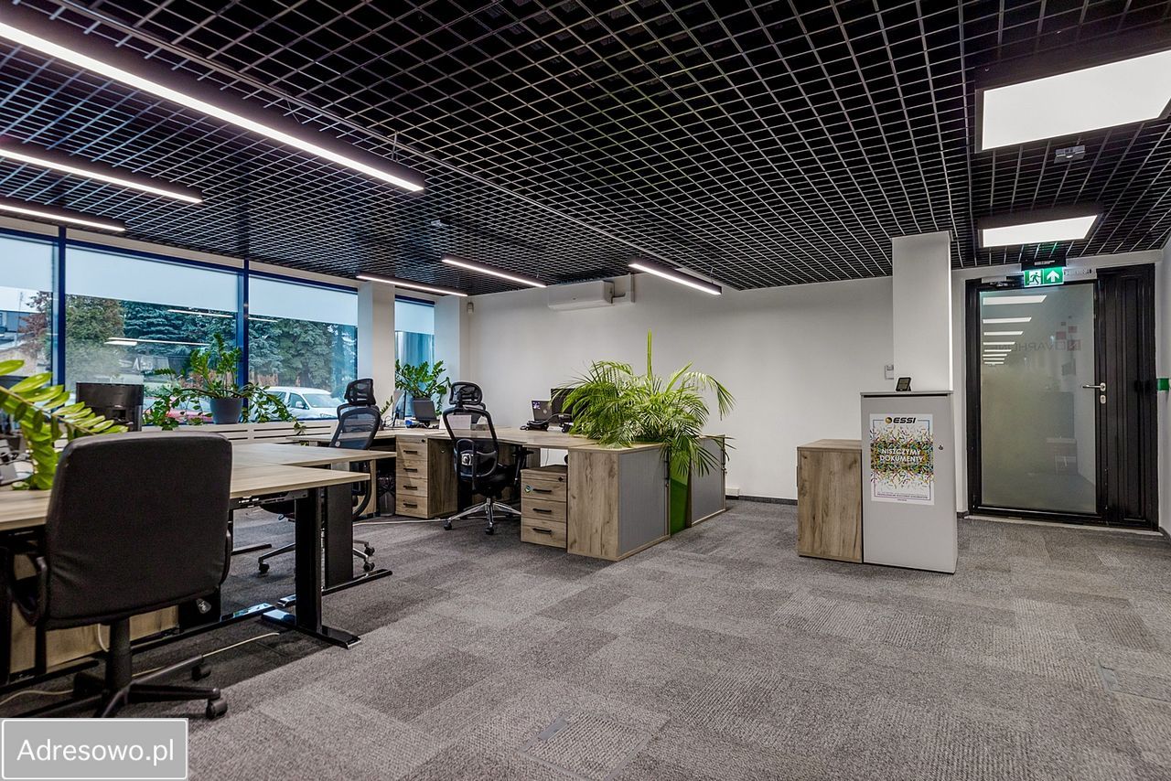 Biuro Warszawa Włochy, ul. Muszkieterów. Zdjęcie 15