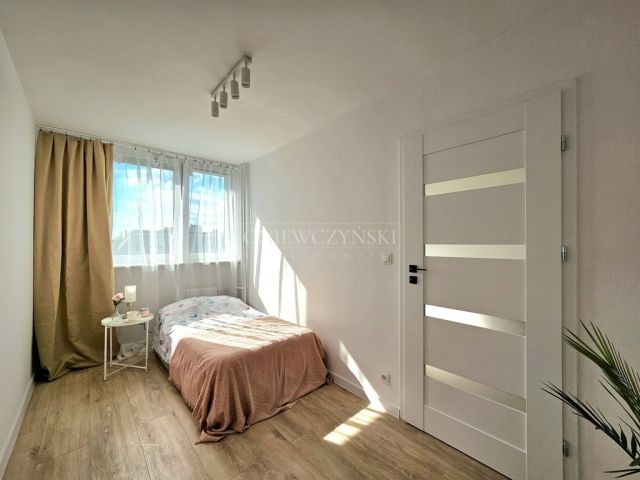 Mieszkanie 3-pokojowe Wrocław Południe, ul. Oficerska. Zdjęcie 1