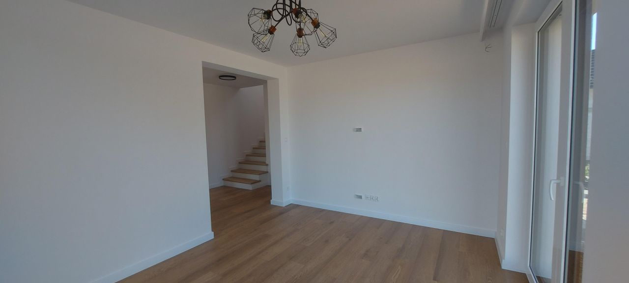 dom wolnostojący, 6 pokoi Marynin. Zdjęcie 10