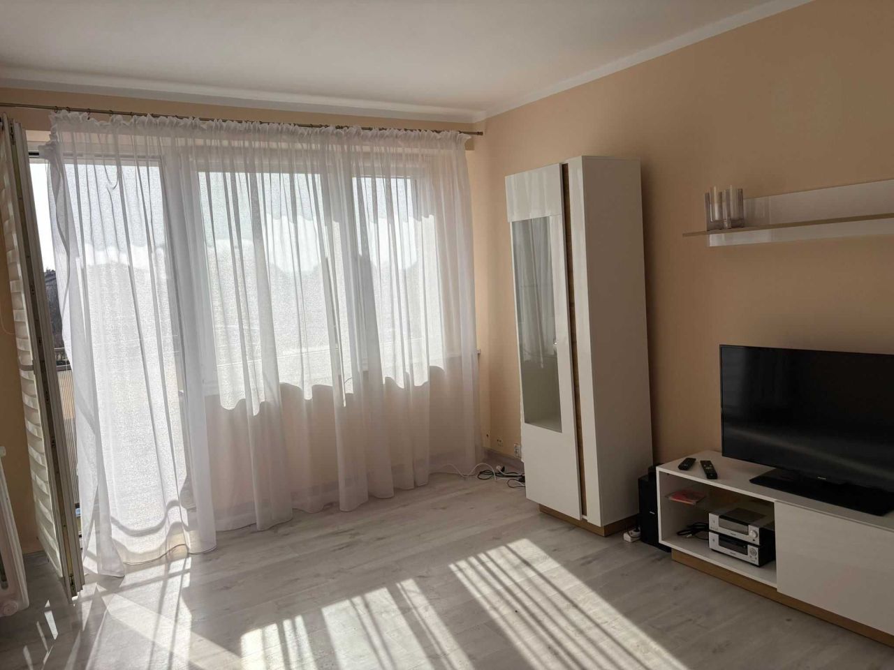 Mieszkanie 3-pokojowe Mrągowo, os. Brzozowe. Zdjęcie 3