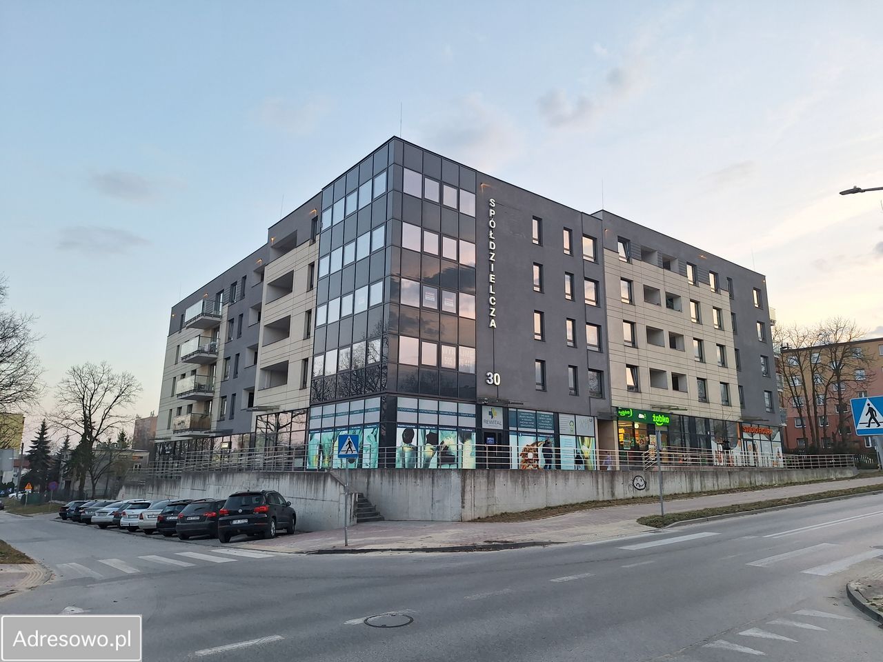 Nieruchomość komercyjna Skarżysko-Kamienna, ul. Spółdzielcza. Zdjęcie 1