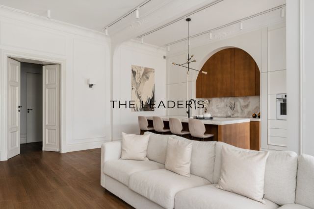 Mieszkanie 3-pokojowe Warszawa Śródmieście, ul. Piękna. Zdjęcie 3