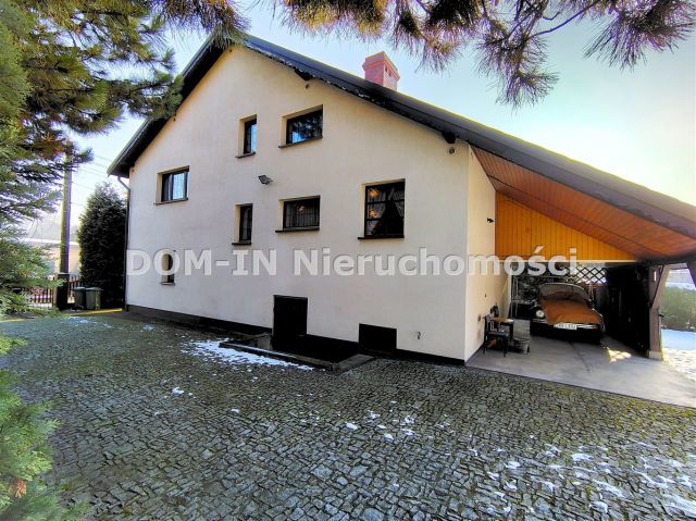 dom wolnostojący, 6 pokoi Palowice, ul. Szkolna. Zdjęcie 1
