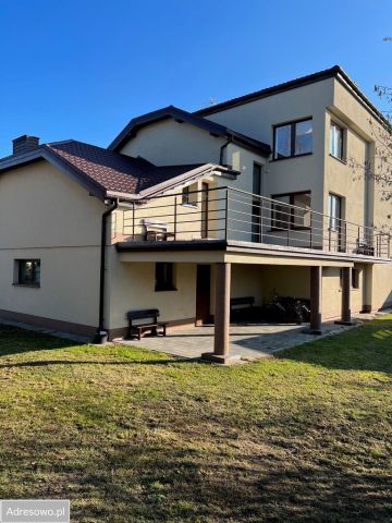 dom wolnostojący, 8 pokoi Pabianice, ul. Jarzębinowa. Zdjęcie 1