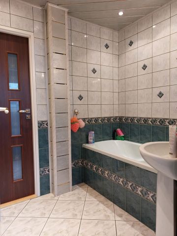 Mieszkanie 4-pokojowe Nowy Sącz Gorzków, ul. prof. Romualda Reguły. Zdjęcie 9