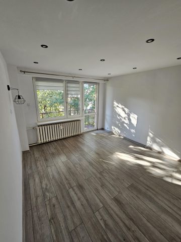 Mieszkanie 3-pokojowe Olkusz, ul. Marii Konopnickiej. Zdjęcie 1