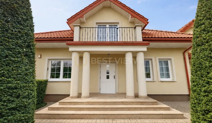 dom wolnostojący, 5 pokoi Piaseczno Chyliczki