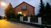 dom wolnostojący, 4 pokoje Strzyżowice, ul. Podwale. Zdjęcie 1
