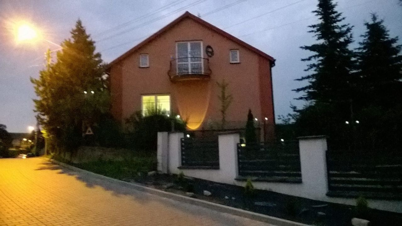 dom wolnostojący, 4 pokoje Strzyżowice, ul. Podwale. Zdjęcie 2