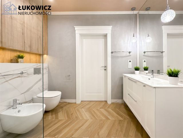 Mieszkanie 3-pokojowe Bielsko-Biała Stare Bielsko. Zdjęcie 15