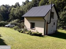 dom wolnostojący, 2 pokoje Skurowa. Zdjęcie 1