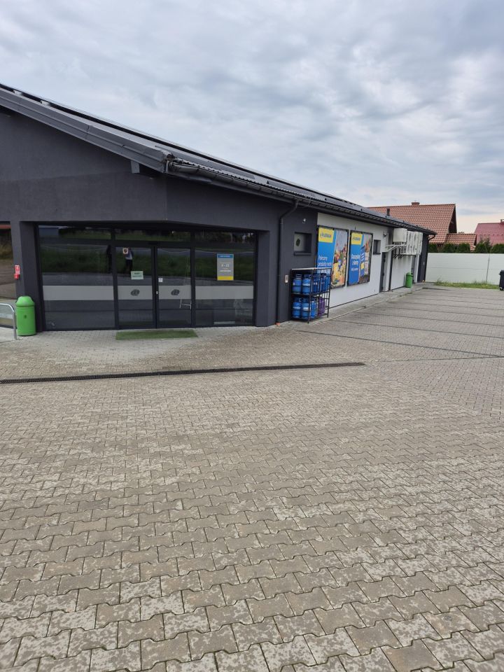 Lokal Korczyna Rynek, ul. gen. Szeptyckiego. Zdjęcie 6