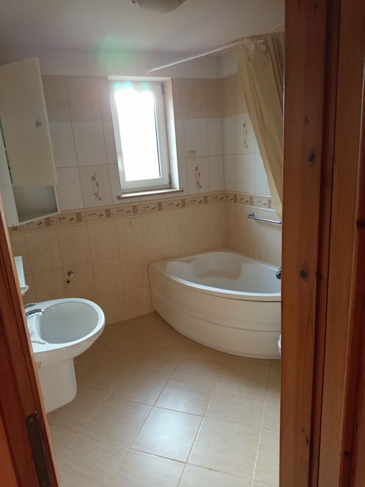 dom wolnostojący, 4 pokoje Płozy. Zdjęcie 12