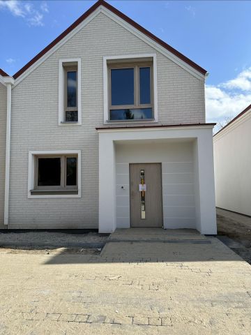 bliźniak Jabłonna, ul. Piaskowa. Zdjęcie 1