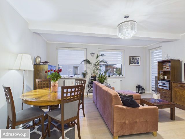 Mieszkanie 4-pokojowe Wrocław Klecina, ul. Jutrzenki. Zdjęcie 1