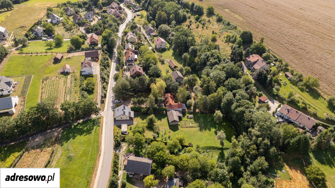 dom wolnostojący, 4 pokoje Burów. Zdjęcie 3