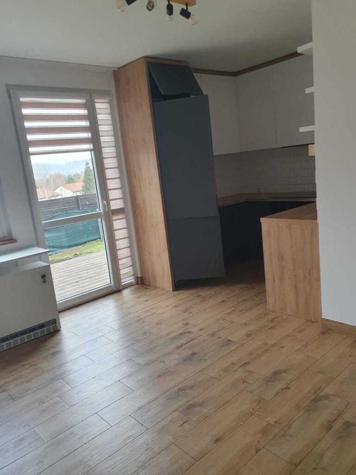 Mieszkanie 3-pokojowe Kłodzko, ul. Warszawy-Centrum. Zdjęcie 2