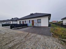 dom wolnostojący, 4 pokoje Dobrzykowice