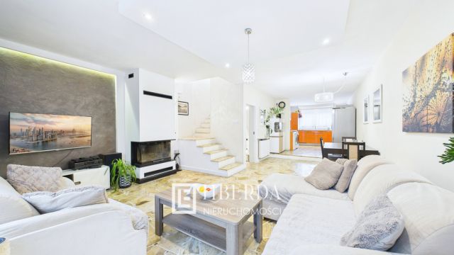 dom szeregowy, 4 pokoje Lublin Dziesiąta. Zdjęcie 1