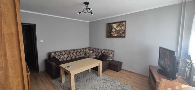 Mieszkanie 4-pokojowe Brzeg Dolny Warzyn. Zdjęcie 1