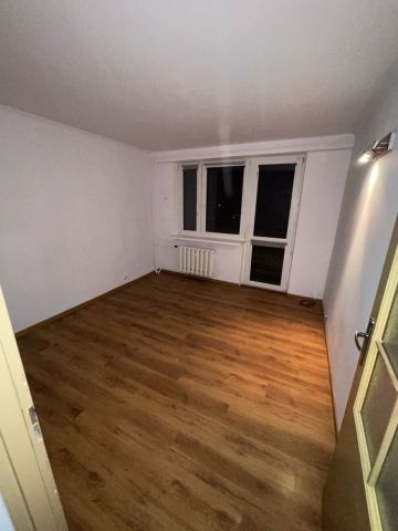 Mieszkanie 3-pokojowe Smogulec. Zdjęcie 1