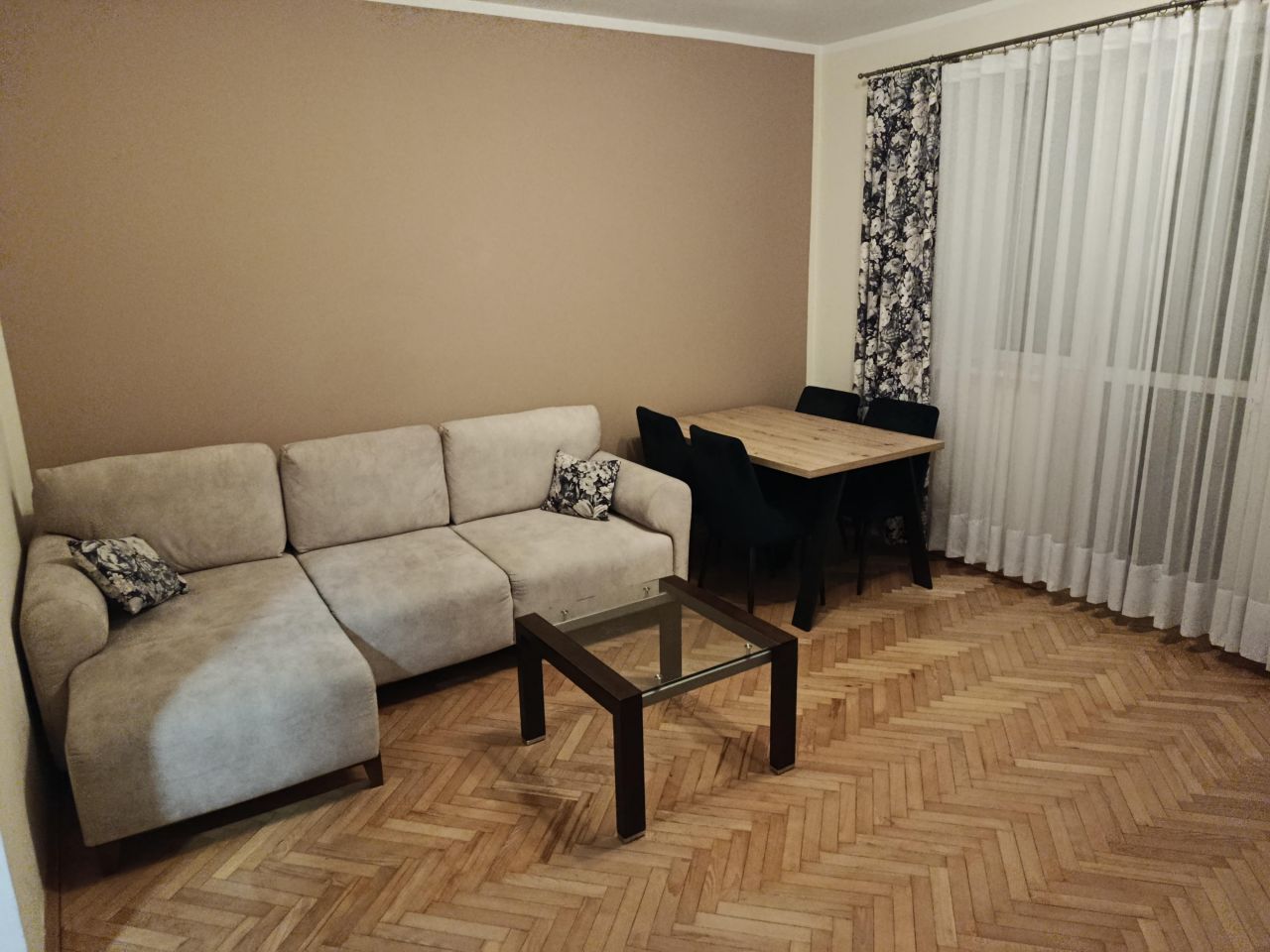 Mieszkanie 3-pokojowe Bytom Śródmieście, ul. Piastów Bytomskich. Zdjęcie 2