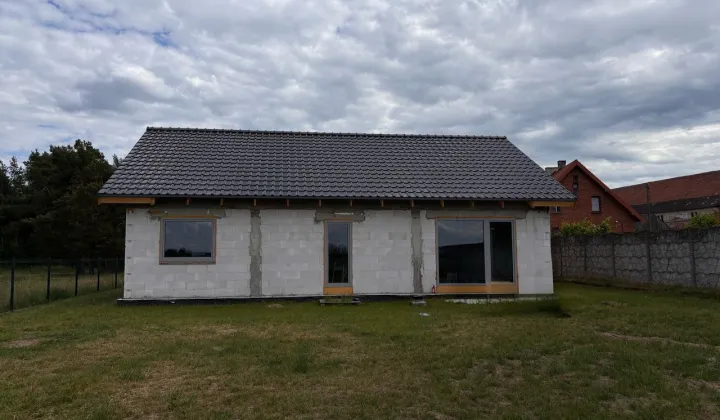 dom wolnostojący, 4 pokoje Orzeszków