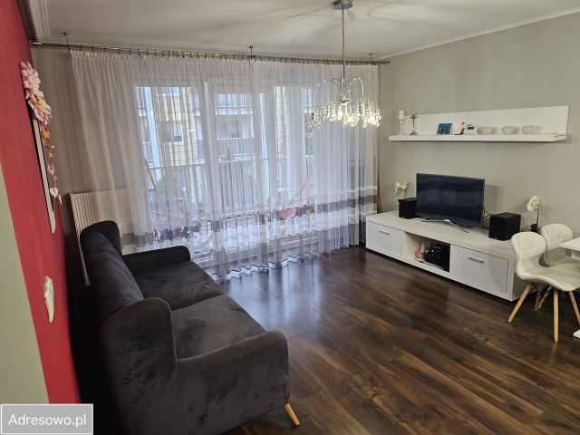 Mieszkanie 3-pokojowe Radzymin Centrum, ul. Władysława Reymonta. Zdjęcie 1