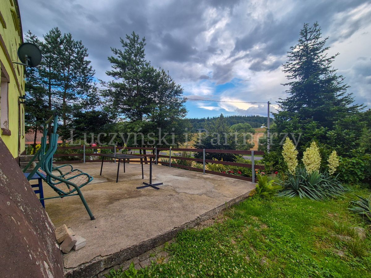 dom wolnostojący, 5 pokoi Pasiecznik. Zdjęcie 3