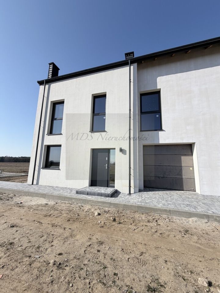 dom szeregowy, 5 pokoi Sobienie Szlacheckie. Zdjęcie 9