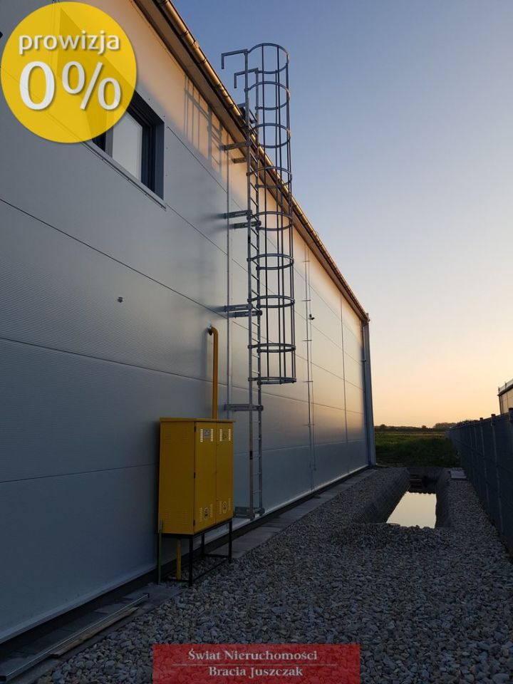 Hala/magazyn Suchy Dwór. Zdjęcie 4