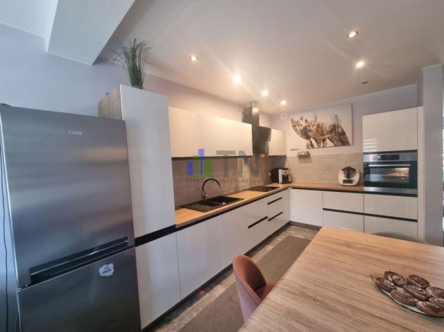 bliźniak, 4 pokoje Czernica. Zdjęcie 2