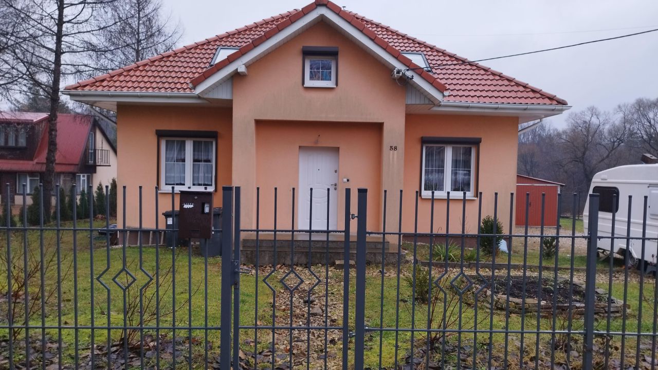dom wolnostojący, 6 pokoi Chruszczobród-Piaski