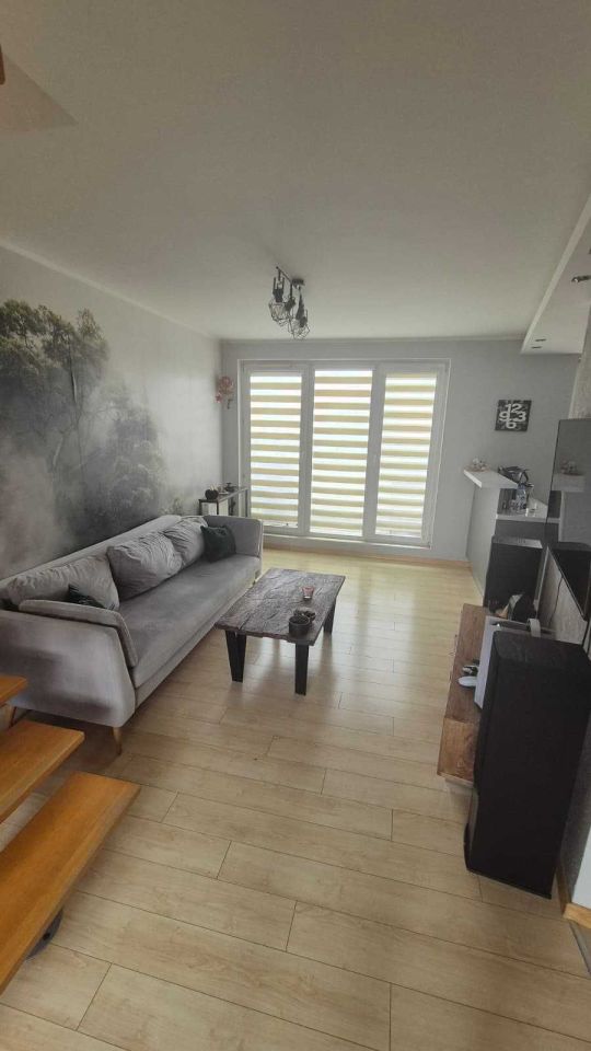 Mieszkanie 3-pokojowe Gdynia Chwarzno-Wiczlino, ul. Jana Kamrowskiego. Zdjęcie 1