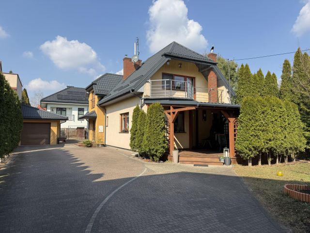 dom wolnostojący, 6 pokoi Zielonka, ul. Jana Kilińskiego. Zdjęcie 1