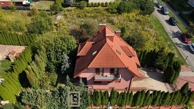 dom wolnostojący, 5 pokoi Turka, ul. Jesionowa. Zdjęcie 1