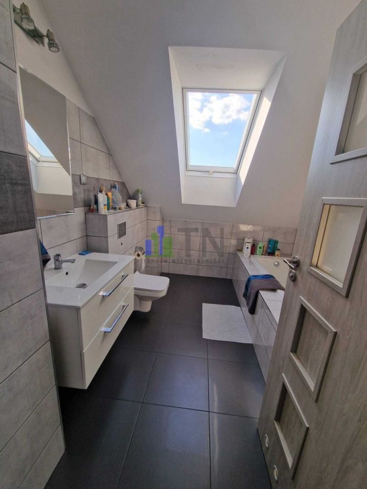 dom wolnostojący, 4 pokoje Czernica. Zdjęcie 10