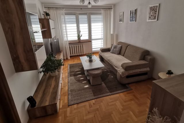 Mieszkanie 3-pokojowe Lubaczów, os. Jagiellonów. Zdjęcie 1