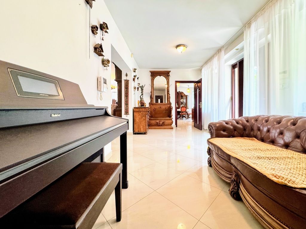 dom wolnostojący, 5 pokoi Dąbrówki. Zdjęcie 15