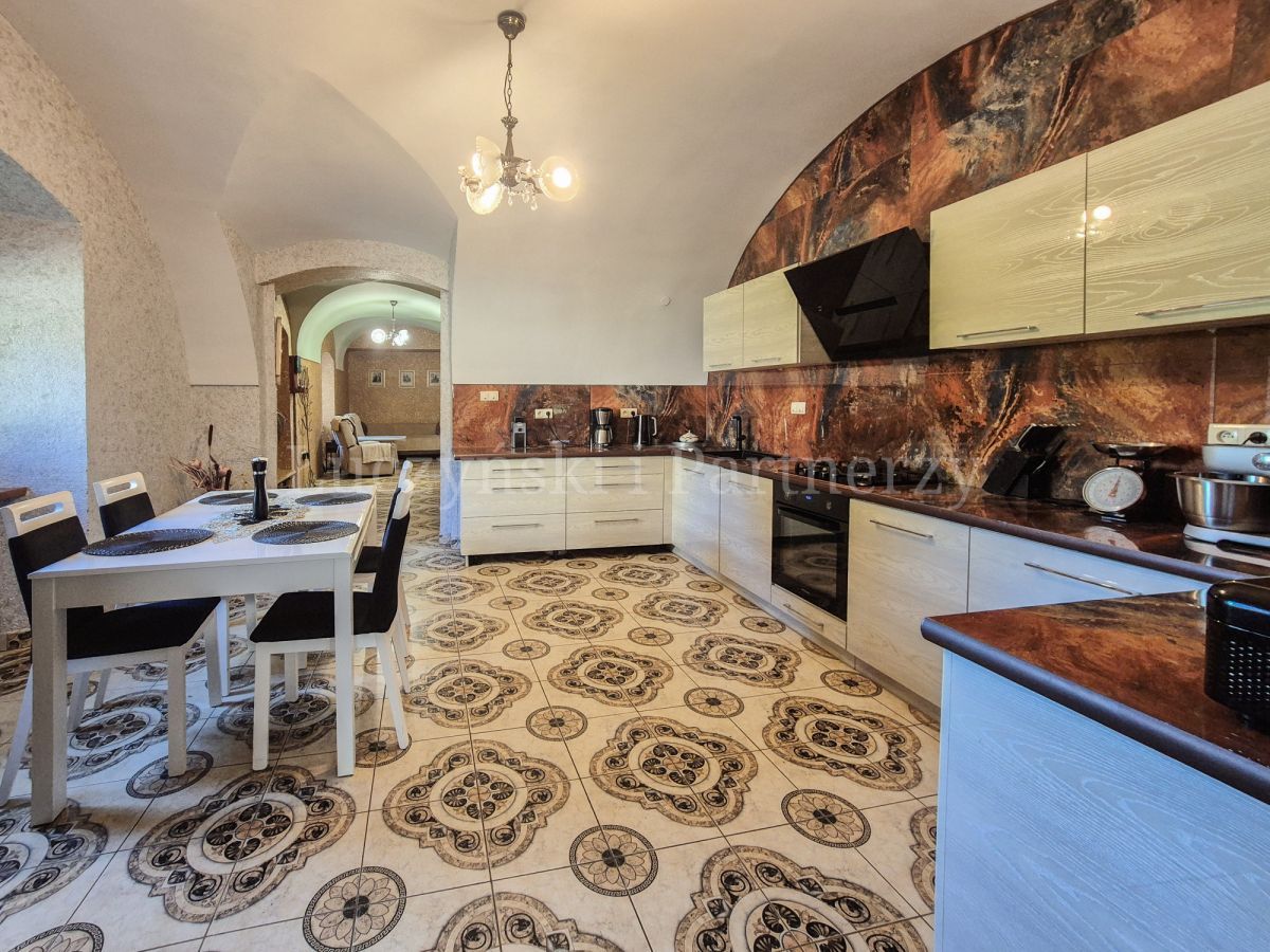 dom wolnostojący, 7 pokoi Rząśnik. Zdjęcie 18