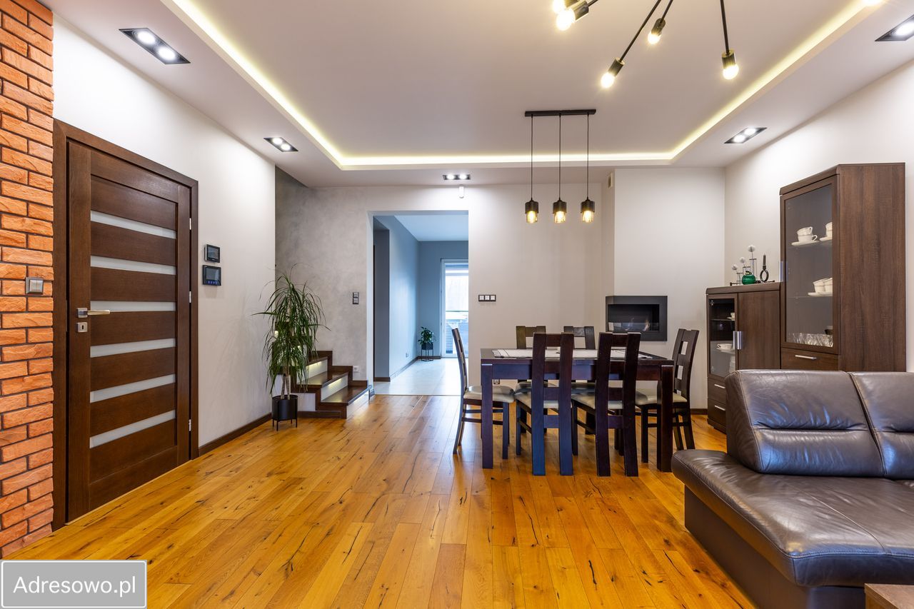 dom szeregowy, 6 pokoi Tomaszów Mazowiecki, ul. Cegielniana