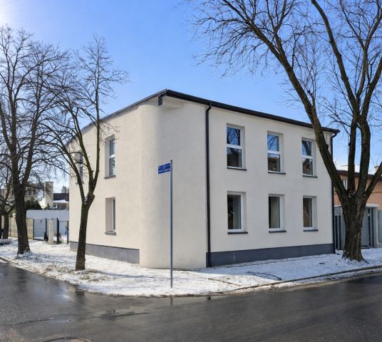 dom wolnostojący, 4 pokoje Pabianice Bugaj. Zdjęcie 1