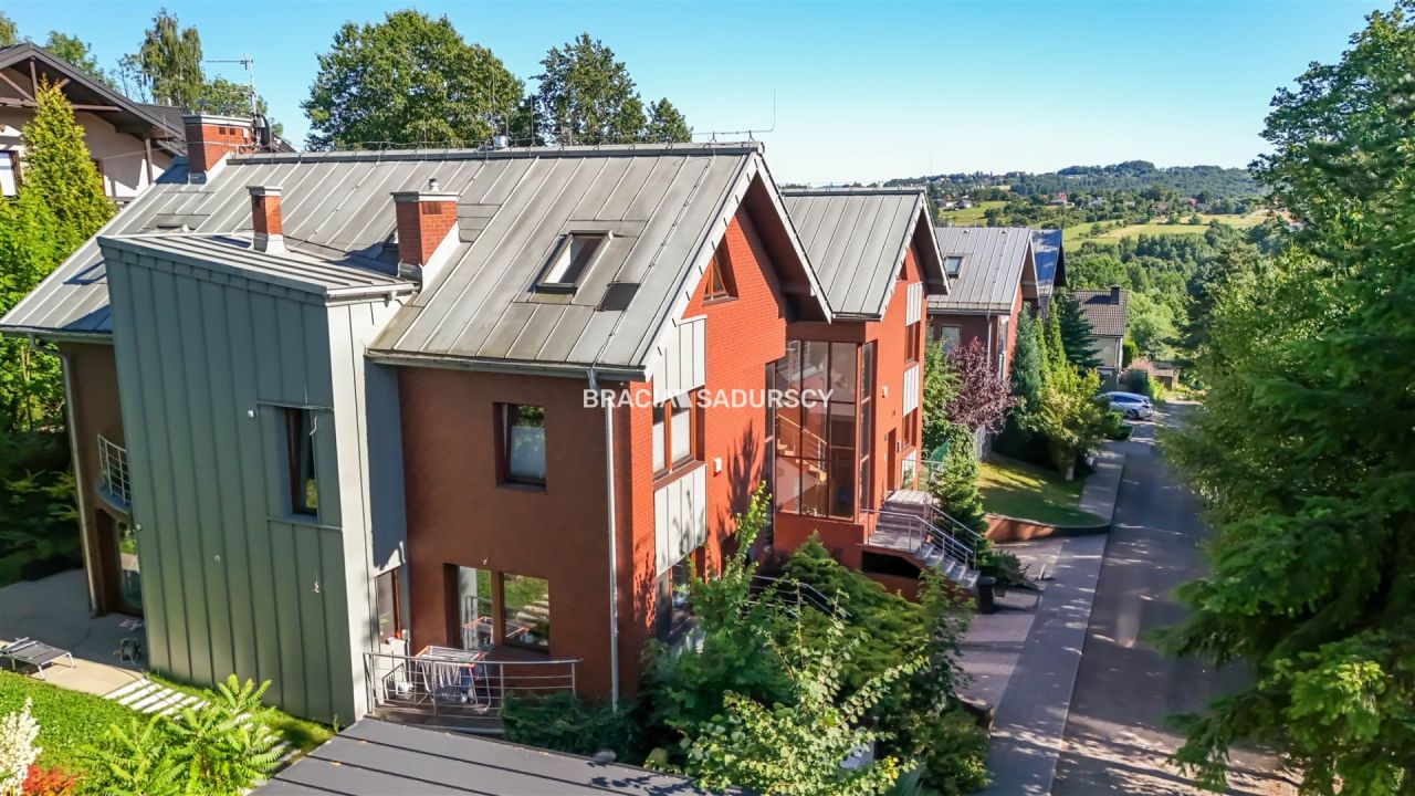 Mieszkanie 4-pokojowe Brzyczyna. Zdjęcie 29