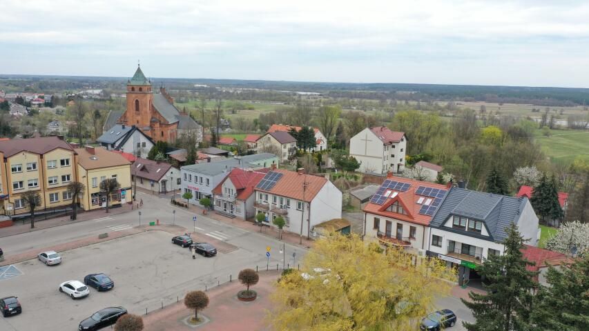kamienica, 2 pokoje Różan, pl. Obrońców Różana. Zdjęcie 1