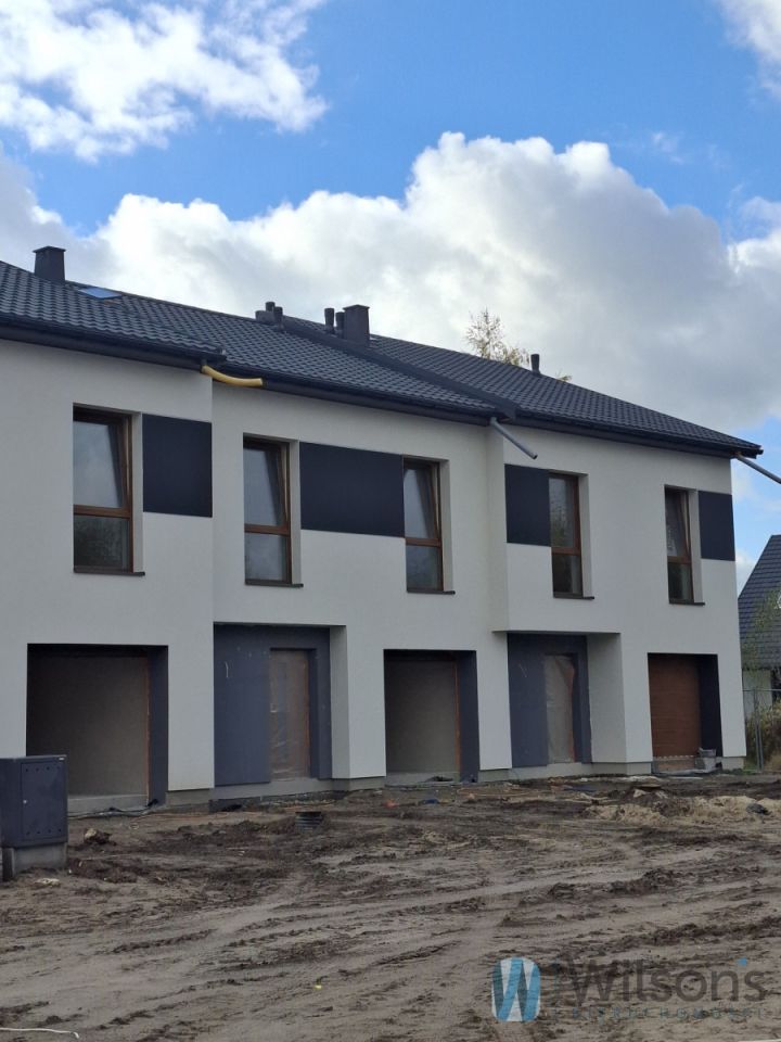 dom szeregowy, 5 pokoi Głosków. Zdjęcie 6